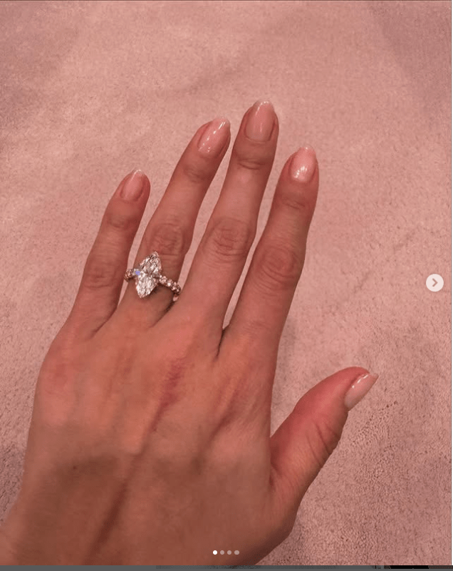 Selena Gomez engagement ring